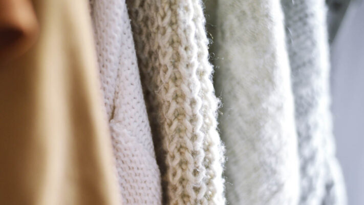 Ausili per vestirsi, vestiti